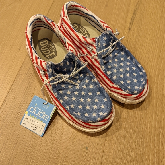 Patriotic Kids Shoes with Stars and Stripes - Picture 6 of 11